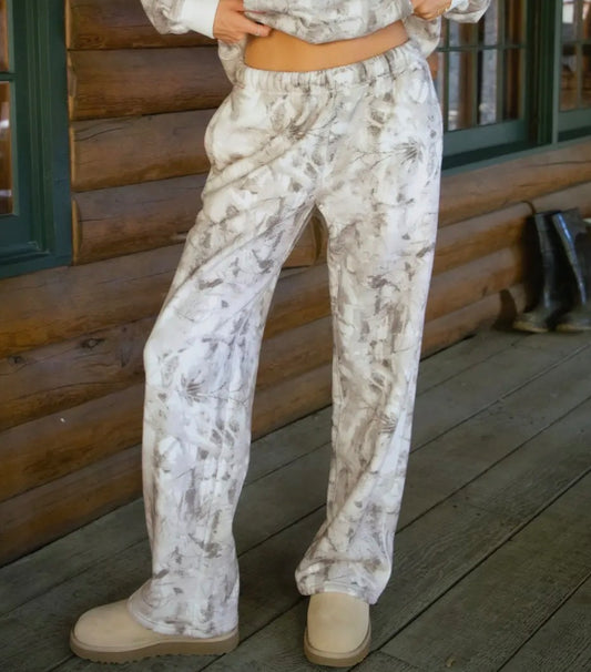 Avery Light Woodland Camo Lounge Fleece Sweatpants