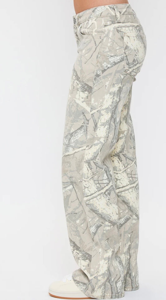 WOMEN'S CAMO LOW RISE WIDE LEG JEANS