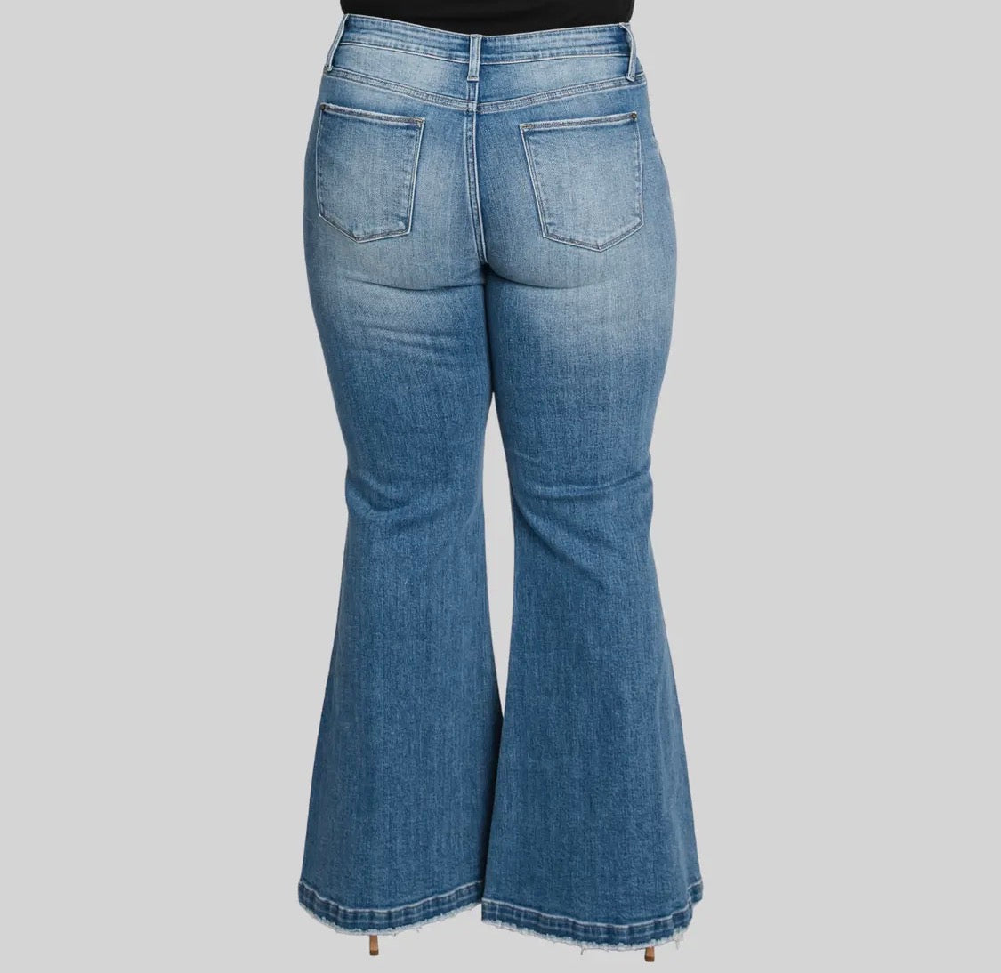 Women’s Curvy Super High Rise 70's Inspired Flare
