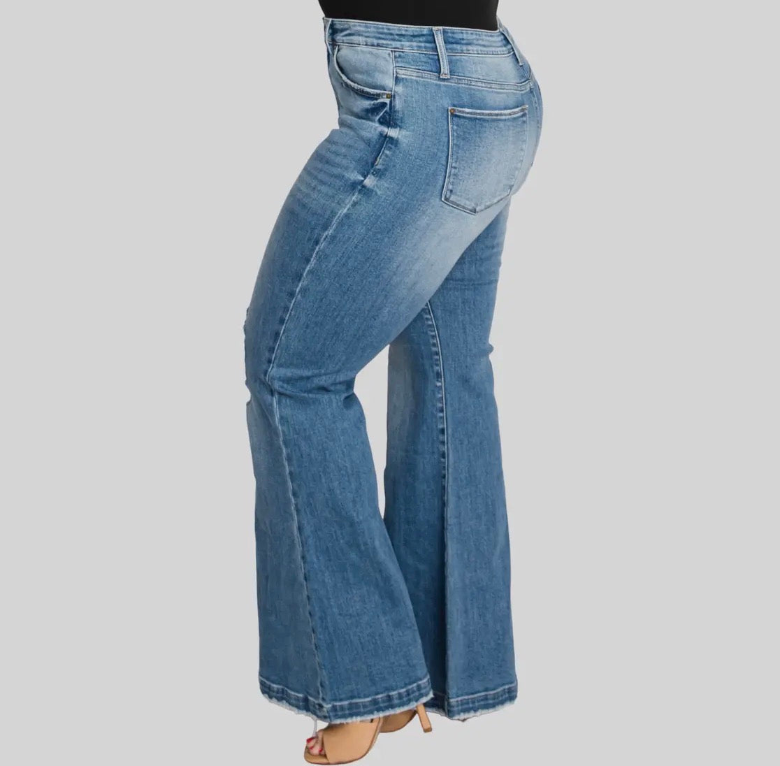Women’s Curvy Super High Rise 70's Inspired Flare