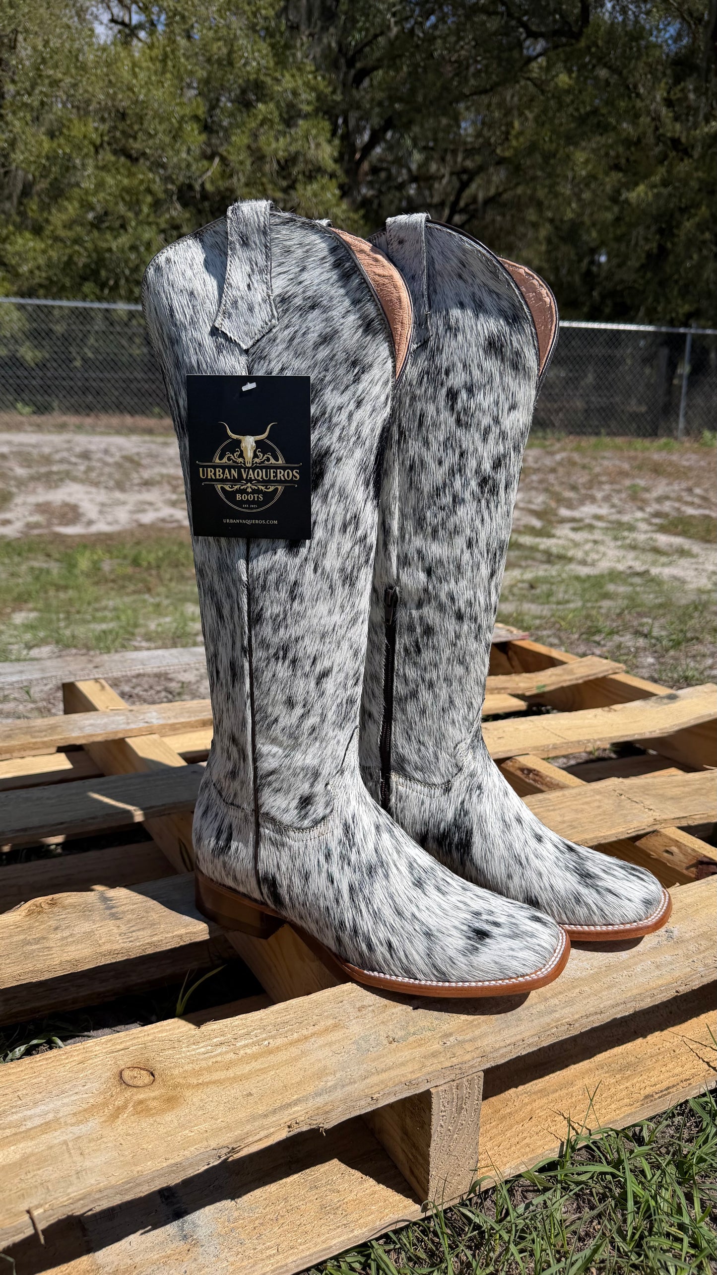 Women’s Perla Negra Cowhide Boots