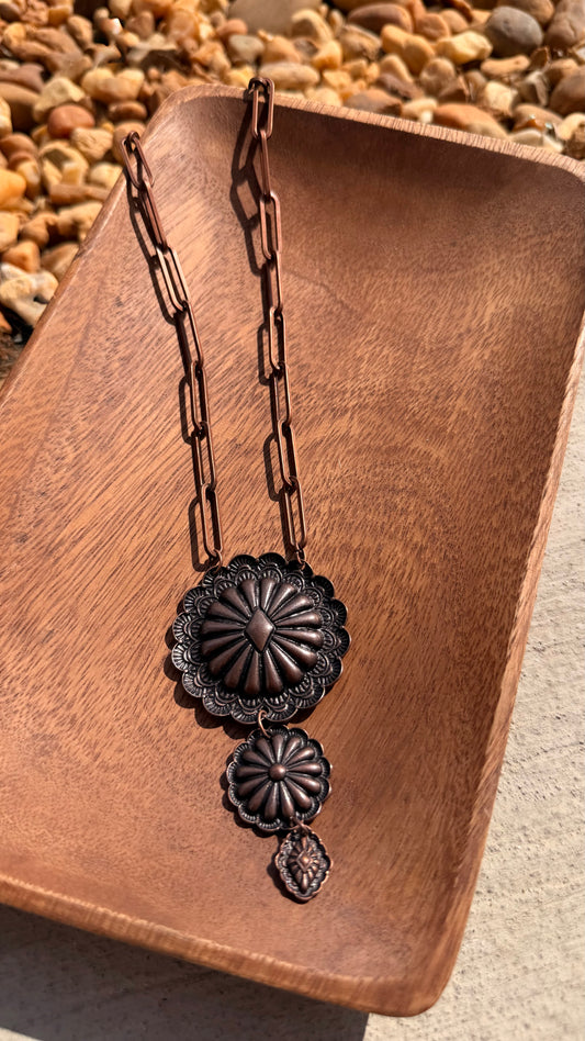 Round Concha Necklace