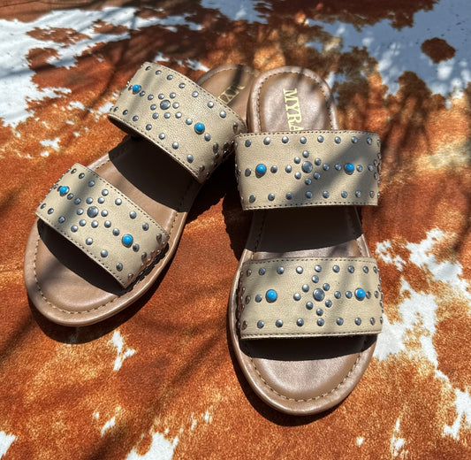 Sagebrush Slides-Ivory
