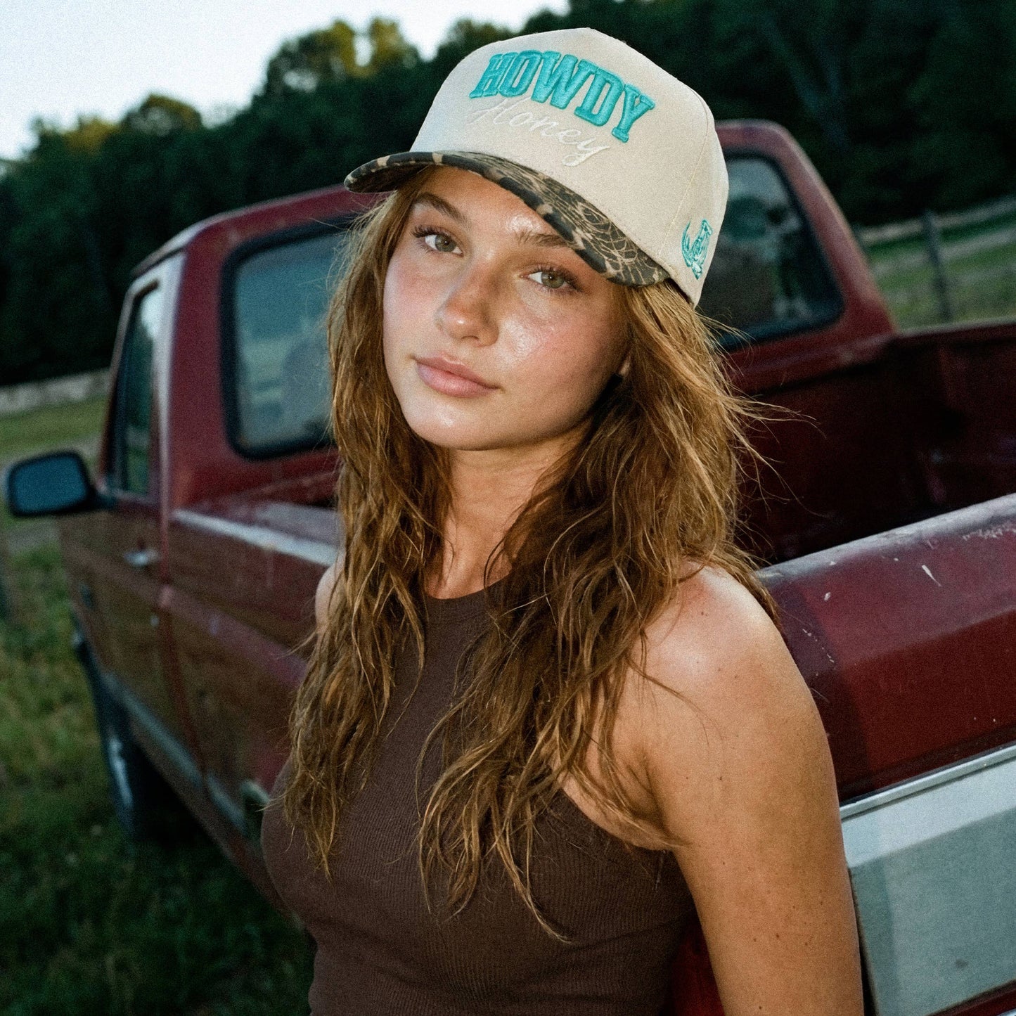 HOWDY HONEY-Leopard Embroidered on Two Tone Trucker Hat
