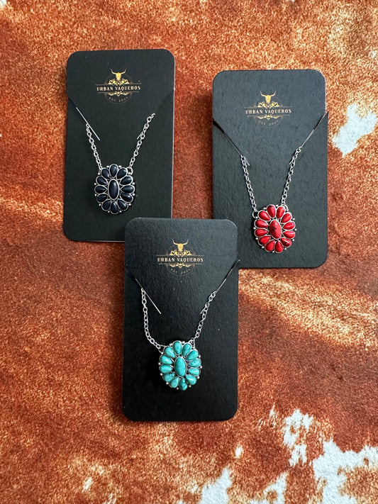 Western Oval Pendant Necklace