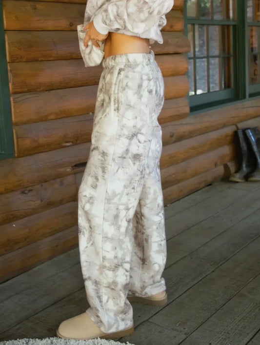 Avery Light Woodland Camo Lounge Fleece Sweatpants