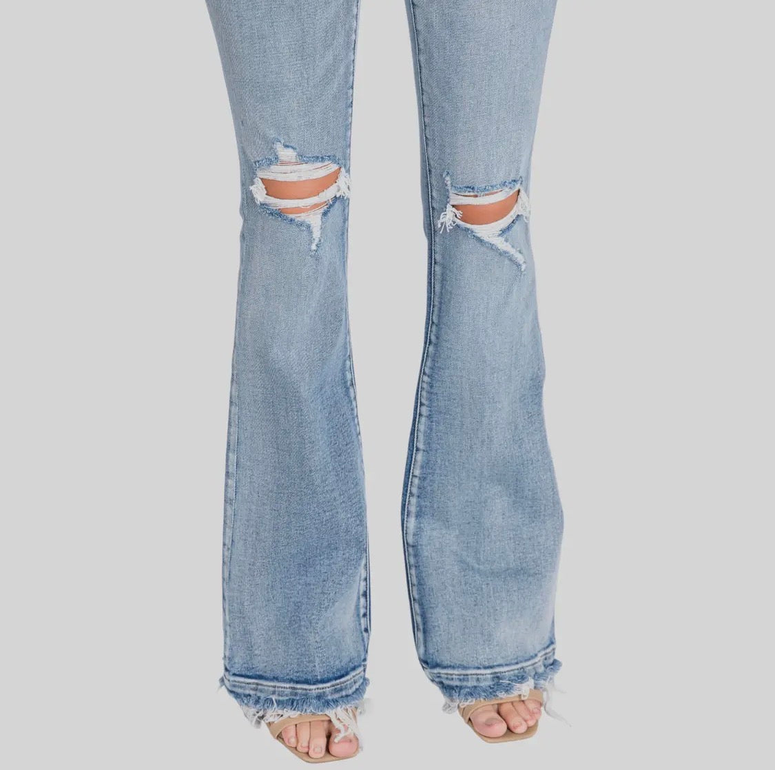 Women’s Mid Rise Stretch Flare Jean with Frayed Trouser Hem