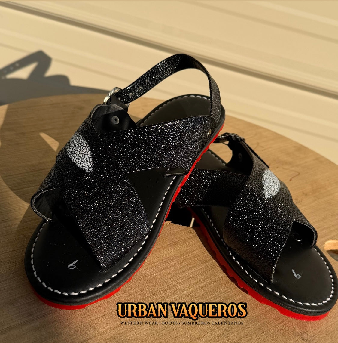 Huaraches Calentanos Piel Sintética De Mantarraya Suela Roja