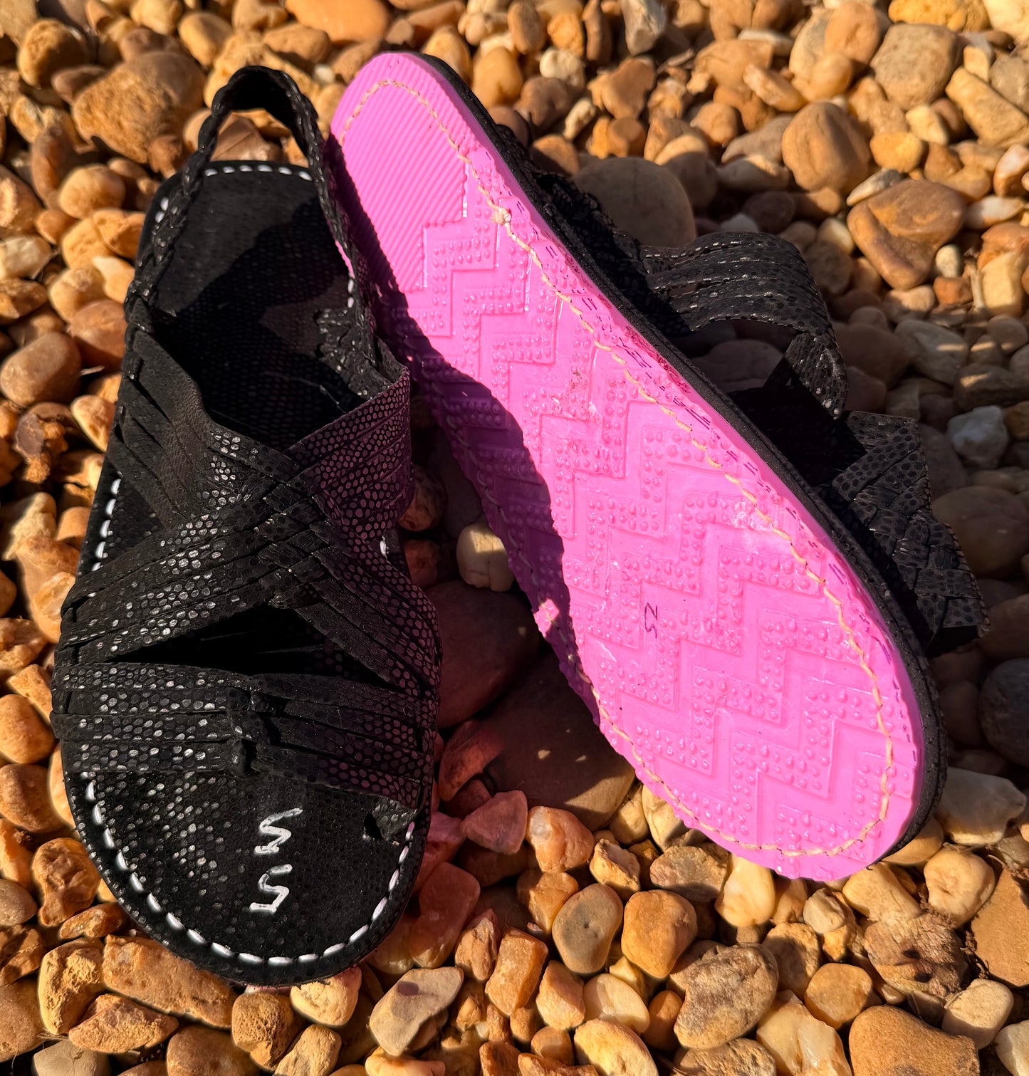 Women’s Huaraches Synthetic Leather Stingray-Style Spider Design Pink Sole