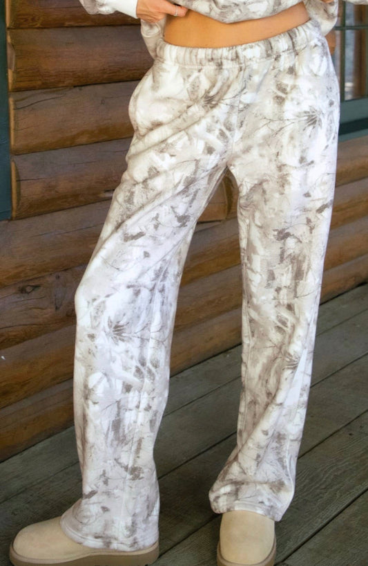 Avery Light Woodland Camo Lounge Fleece Sweatpants