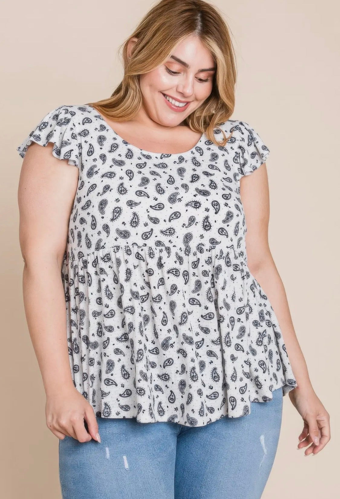 Curvy Paisley Flutter Sleeves Top-Ivory