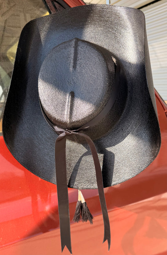 Urban Vaqueros Signature Sombrero Calentano Negro Extra Fino con Ojllos Estrellas y Campanas de Plata Fina