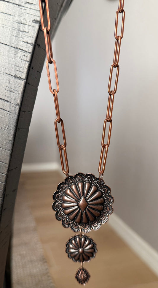 Round Concha Necklace
