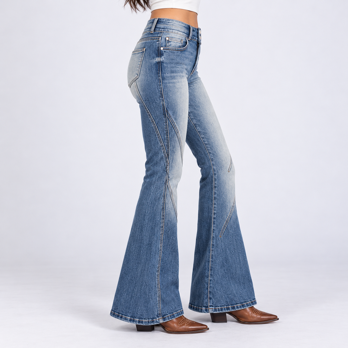 MID HIGH RISE STRETCH FLARE WITH SIDE SEAM DETAIL JEAN