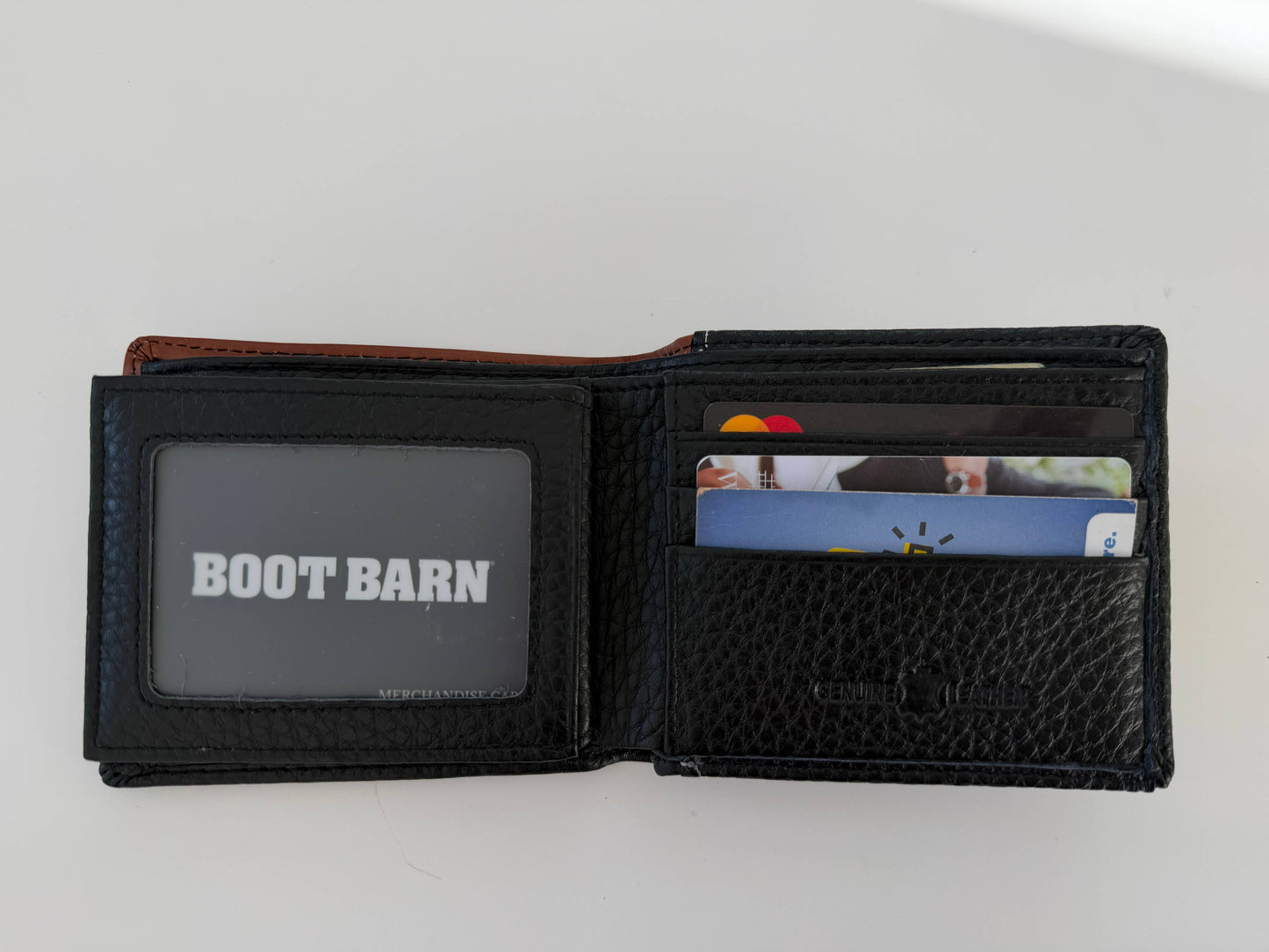 Leather Horseshoe Billfold Wallet with Zippered Pocket