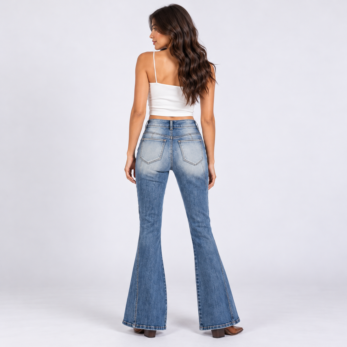 MID HIGH RISE STRETCH FLARE WITH SIDE SEAM DETAIL JEAN